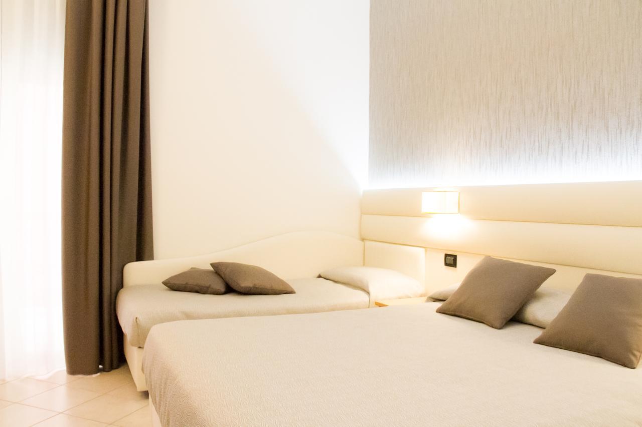 Hotel La Conchiglia เบลลาเรีย-อีเจอา มารีนา ภายนอก รูปภาพ