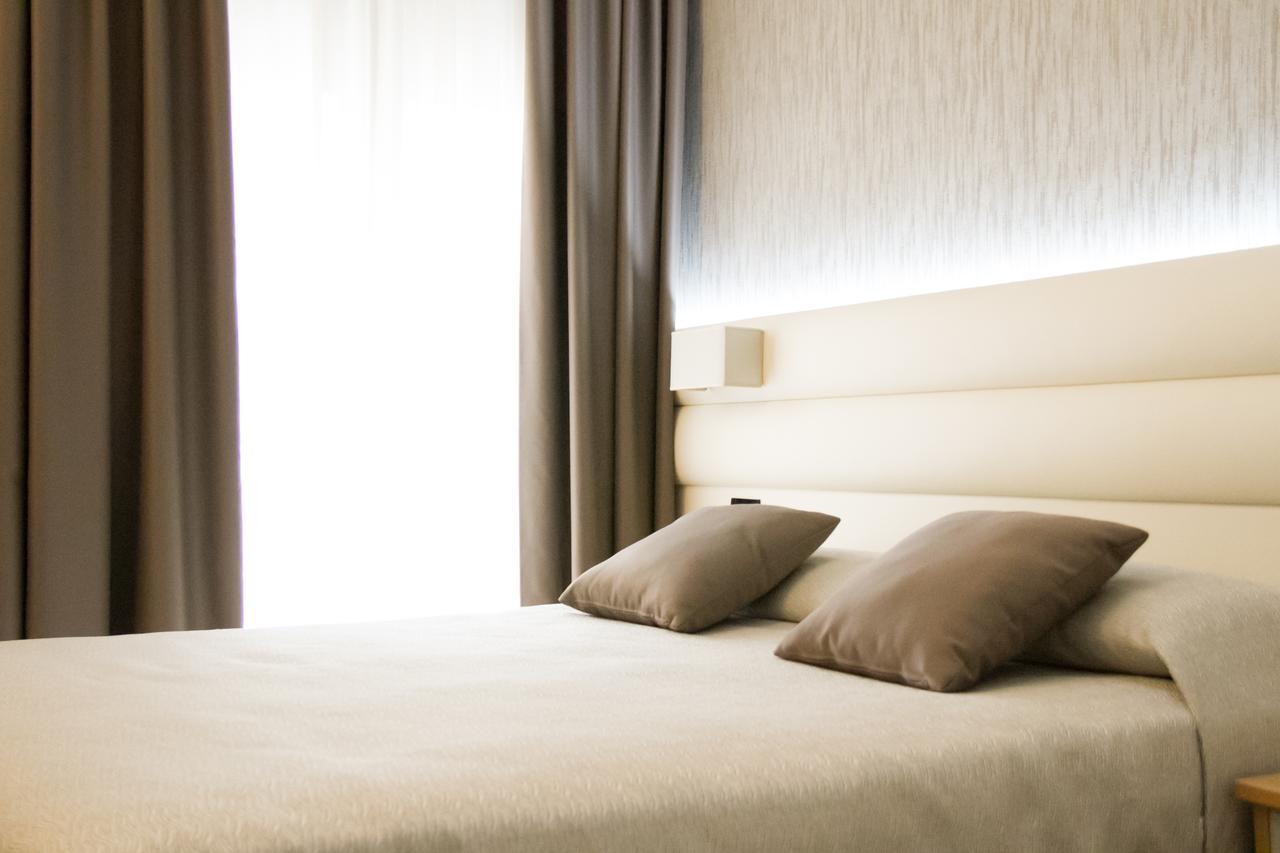 Hotel La Conchiglia เบลลาเรีย-อีเจอา มารีนา ภายนอก รูปภาพ