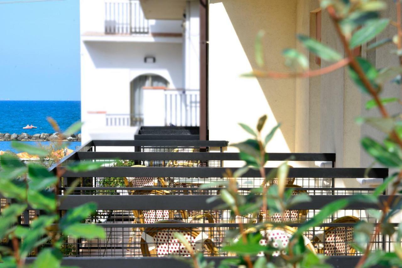 Hotel La Conchiglia เบลลาเรีย-อีเจอา มารีนา ภายนอก รูปภาพ