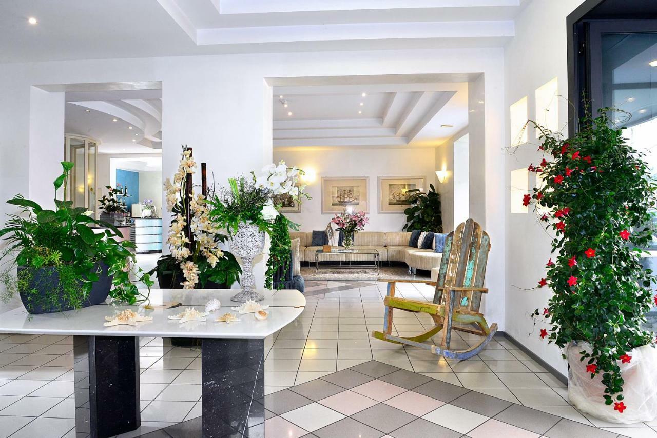 Hotel La Conchiglia เบลลาเรีย-อีเจอา มารีนา ภายนอก รูปภาพ